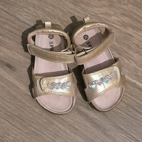 Sprox sandals for girls gold size 25 like new
