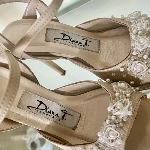 Handmade wedding sandals size 34/35 like new, beige with silk beads and pearls