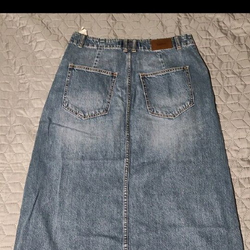Stradivarius denim skirt like new, size 40 UK12, blue with frayed hem