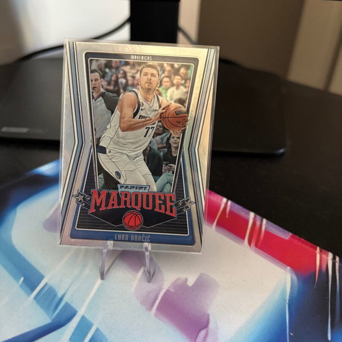 2022-23 Panini Chronicles Marquee Luka Dončić #257 card like new