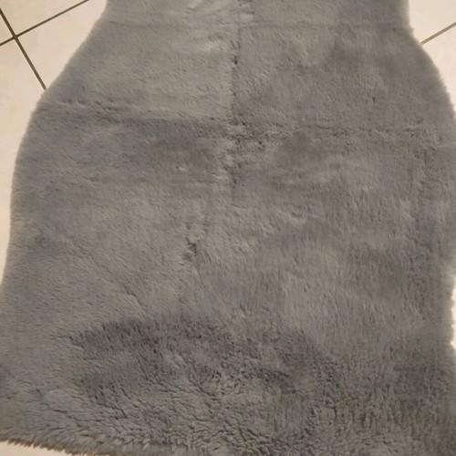 Fur rug throw used 90 cm