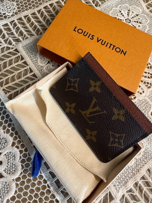 Louis Vuitton card wallet new, brown with pouch and box
