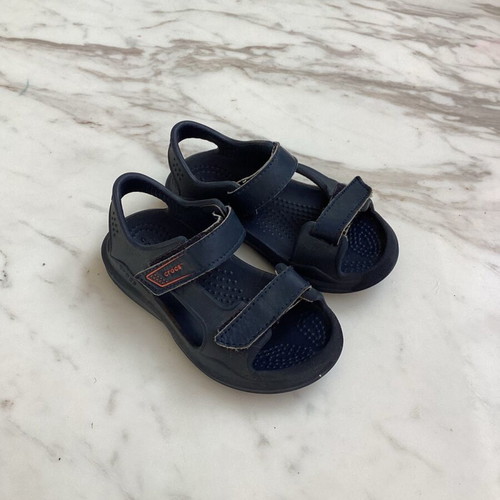 Crocs unisex sandals c8 (24-25) like new, blue
