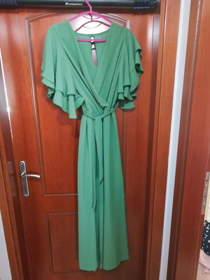 Jumpsuit with ruffle sleeves and belt like new, small-medium