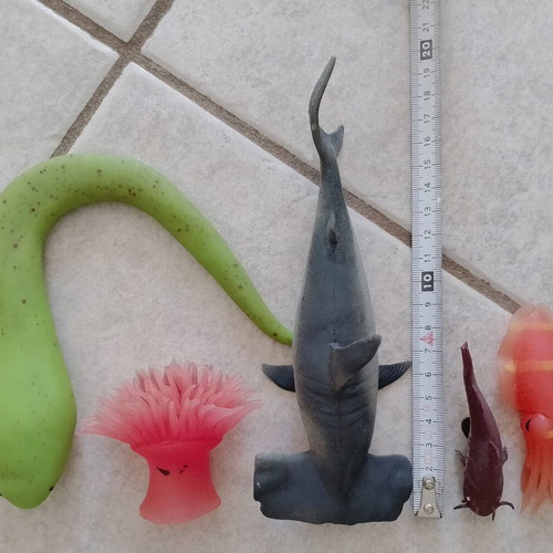 Rubber sea animal toys pack of 5 used