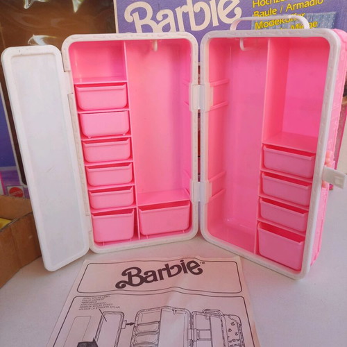 Barbie Fashion Trunk 1991 Mattel new, intact contents