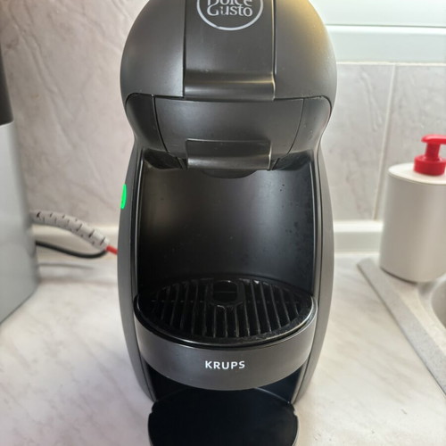 Krups Piccolo Dolce Gusto capsule coffee machine, 15 bar pressure, anthracite