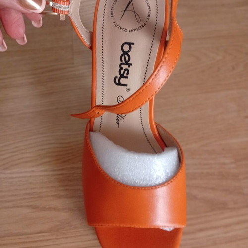 Sandals high heels orange size 37 Betsy