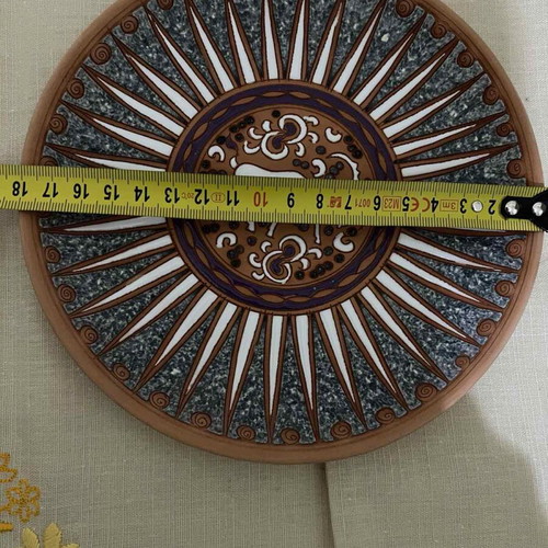Bonis Pottery decorative wall plate like new 18 cm