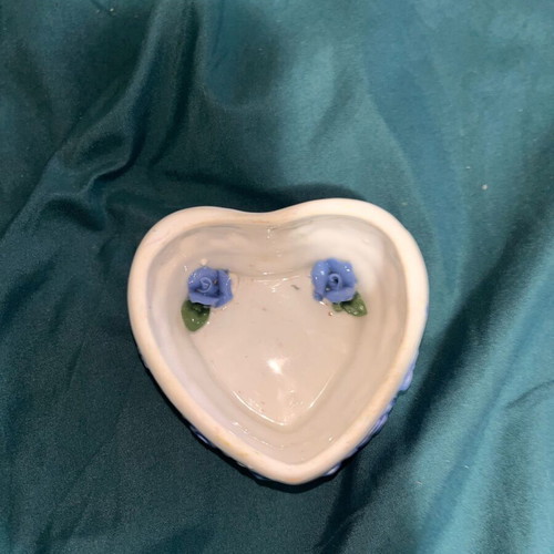 Decorative Heart-Shaped Carafe with Embossed Flowers like new