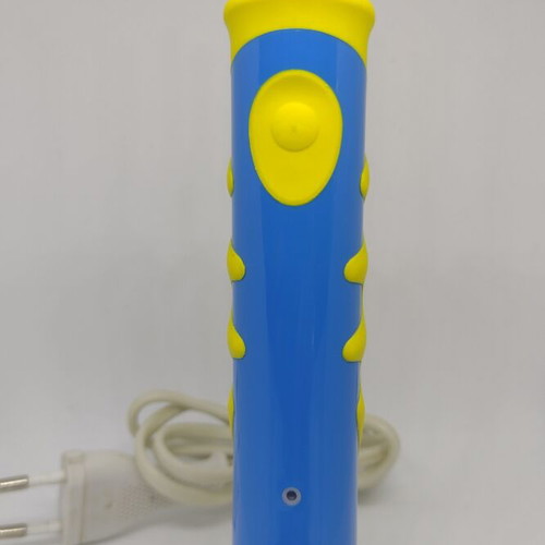 Oral-B Stages Power children's electric toothbrush Braun with charger & 4 new replacement heads