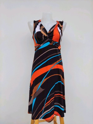 Printed dress M/L like new, multicolored