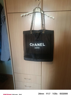 Τσάντα Chanel mesh bag μεγάλη σαν καινούργιο, μαύρη πλάτης