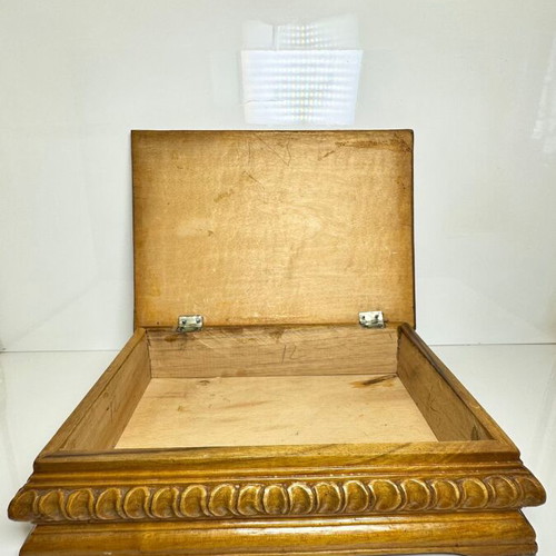 Vintage handmade wooden jewelry box used with carved floral marquetry