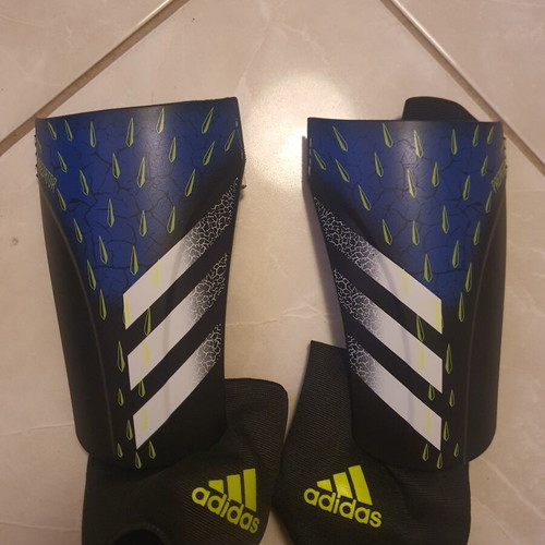 Adidas Predator Shinpads like new