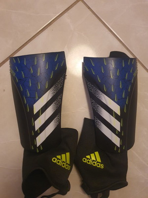Adidas Predator Shinpads like new