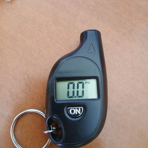 Digital tire pressure gauge new, keychain size