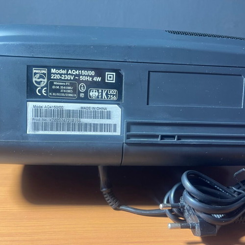 Philips AQ4150 portable radio cassette player, vintage 90s