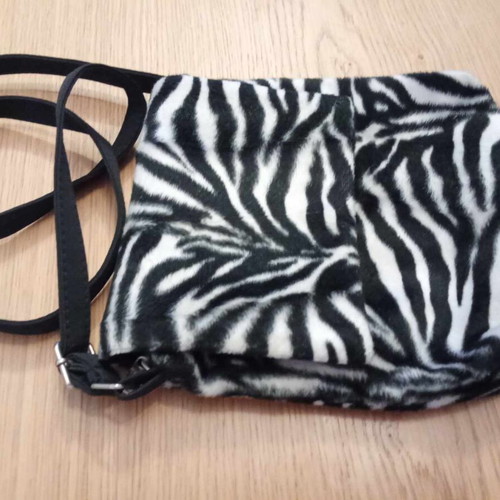 Fur crossbody bag like new, black and white