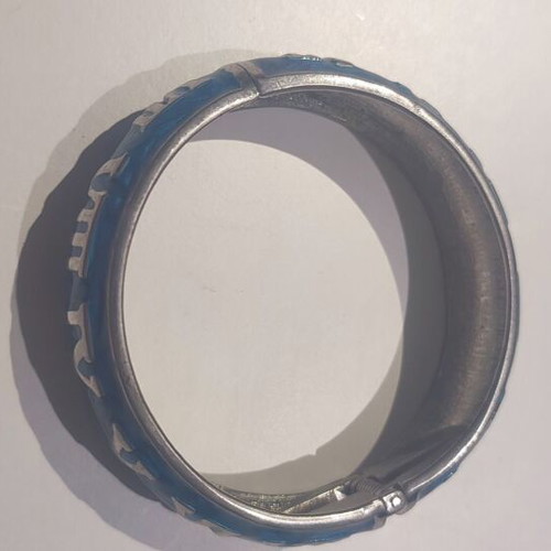 Metal bracelet with Roman numerals like new, blue and silver