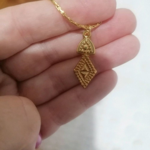 Steel necklace gold color like new