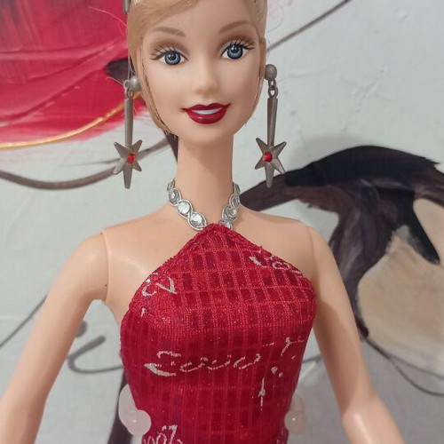 Iconic Y2K Millennium: Collectible Barbie Collector Edition 2000