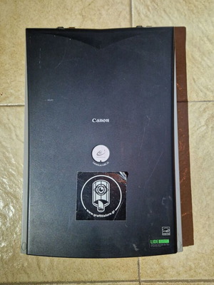 Canon LIDE scanner