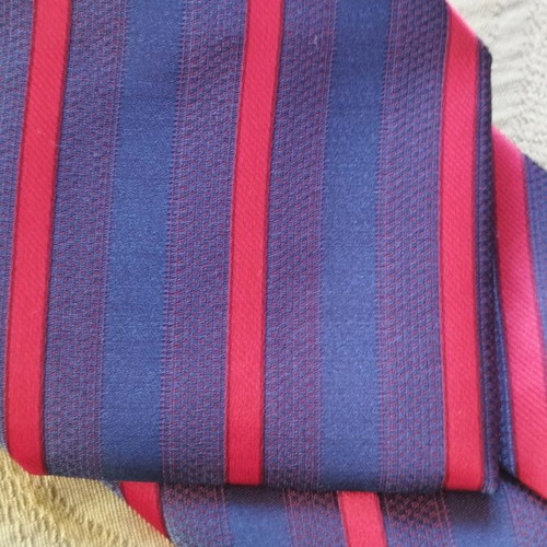 Federico tie 100% handmade embossed weave, like new, blue and purple