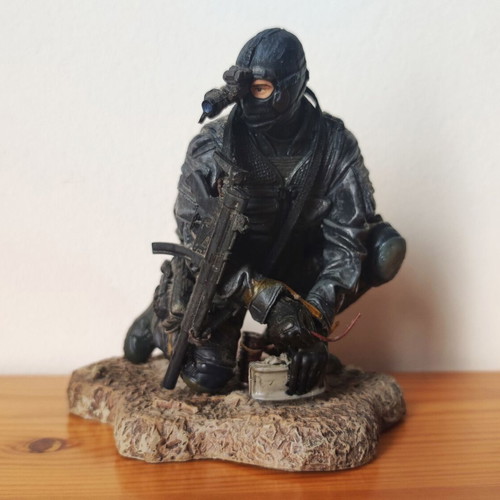 McFarlane Military Series 7 Army Special Forces Night Ops action figure