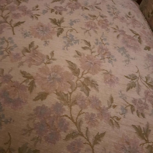 Three-seater sofa and two armchairs like new