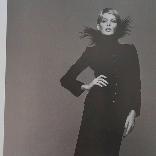 The Fashion Book used, Greek edition