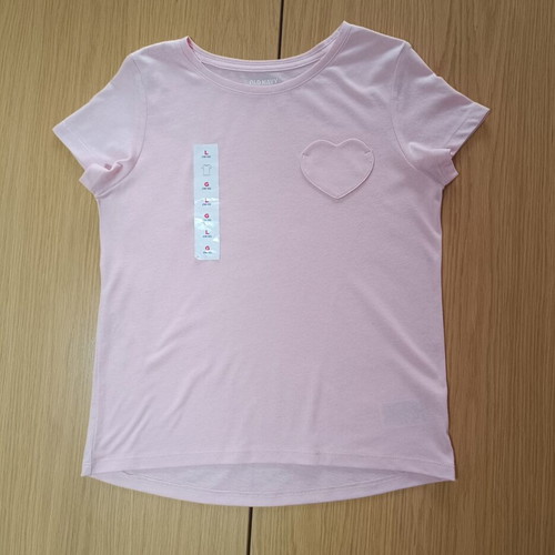 Old Navy pink children's T-shirt 10-12 years, heart pocket