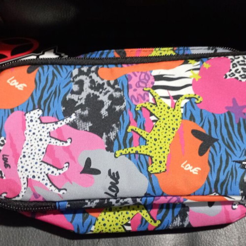 Pencil Case Oval Barrel No Fear Bold Africa new 10x23x6cm