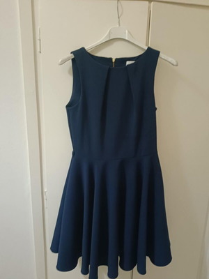 Closet No M/L dress blue like new, size L