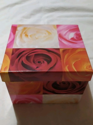 Hard paper box 10x10x10 like new for organization