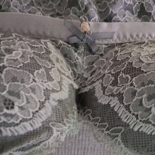 Intimissimi corset like new, lace, size 75b, white and gray