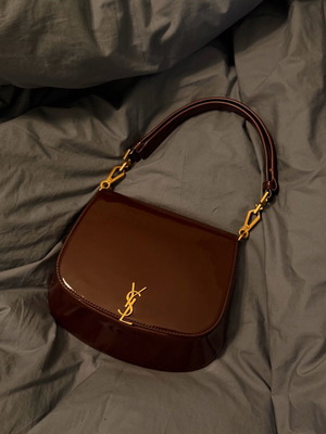 Saint Laurent Voltaire top handle bag new, red patent leather