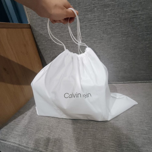 Calvin Klein small leather bag like new, black
