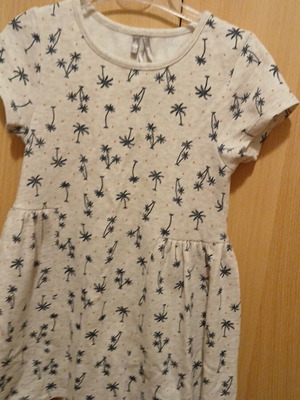 Children's dress used in good condition