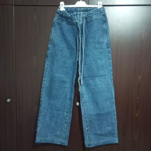 Women's denim pants like new, size 42, blue