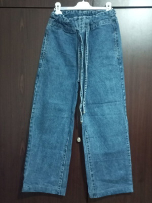 Women's denim pants like new, size 42, blue