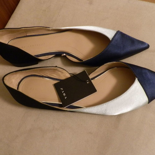 Zara TRF satin pointed flat pumps new, size 37, blue