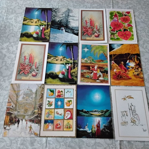 Christmas decorations and mugs new with gift of 45 cards