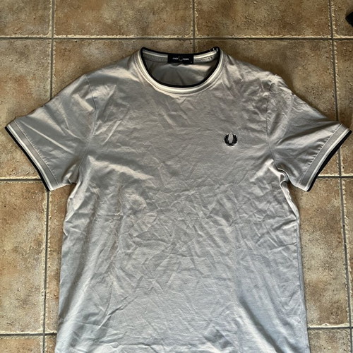 Fred Perry T shirt like new, worn twice only