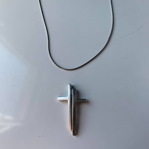 Unique cross consisting of 2 pieces with 23cm chain and 5cm cross