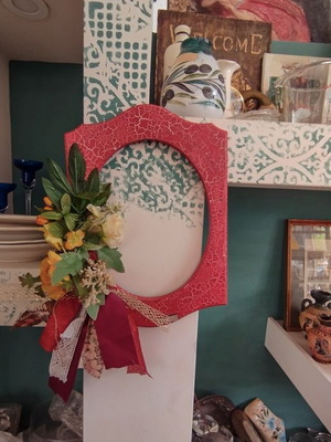 Decorative wall frame with flowers crackle effect like new