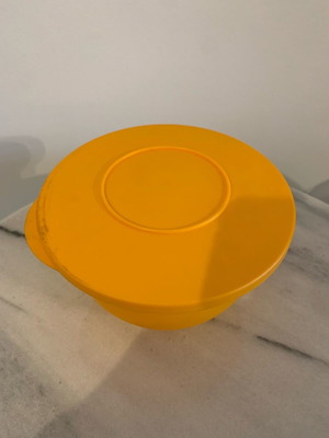 Tupperware container 1.3 liters new