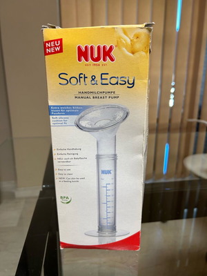 Nuk manual breast pump like new