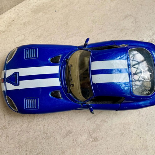 Viper GTS Dodge metal model 1/24 Burago