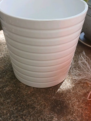 IKEA ceramic kaspo and 6 plastic bowls new